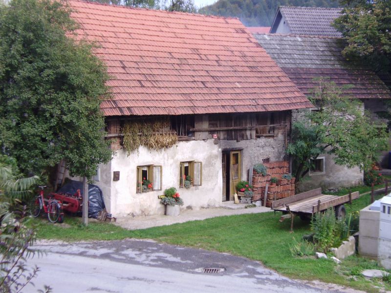 Hof in Hoteldrsica (Slowenien)