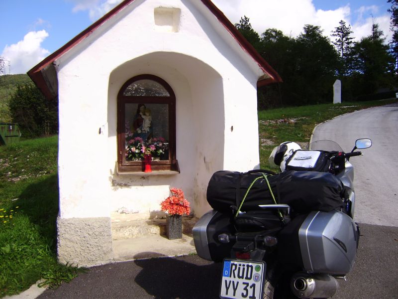 Kapelle am Straßenrand (Slowenien)