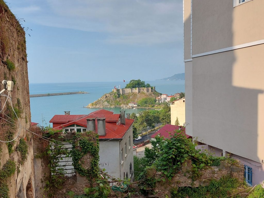 Tirebolu-Blick auf Festung