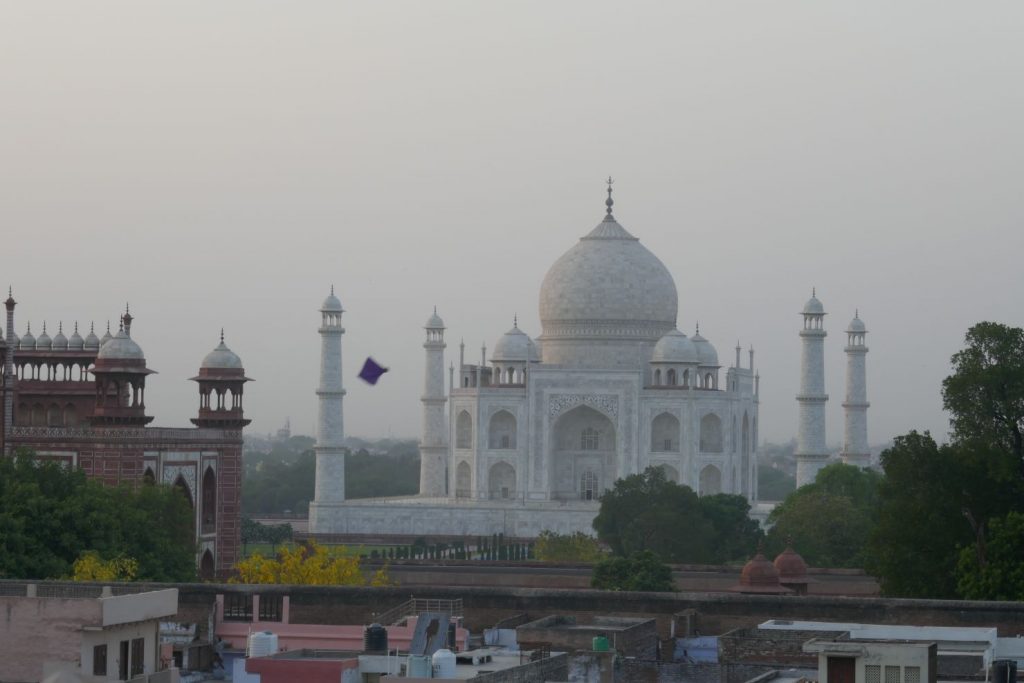 Taj Mahal im Morgendunst