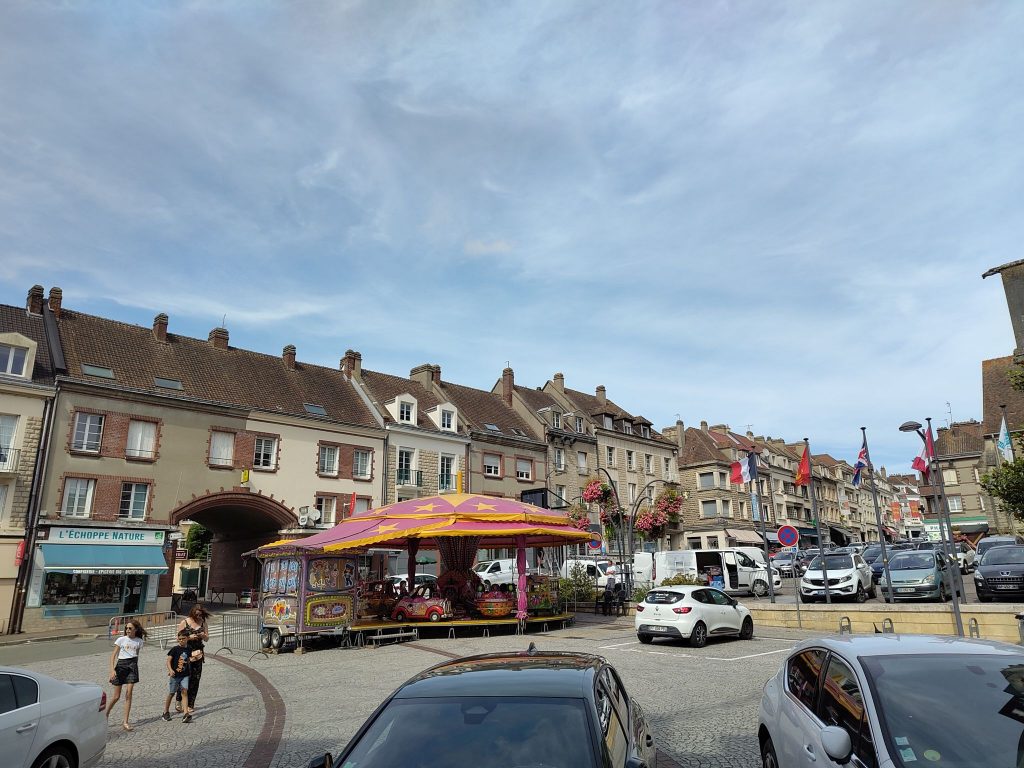 Normandie: Neufchatel-en-Bray; Place Notre Dame